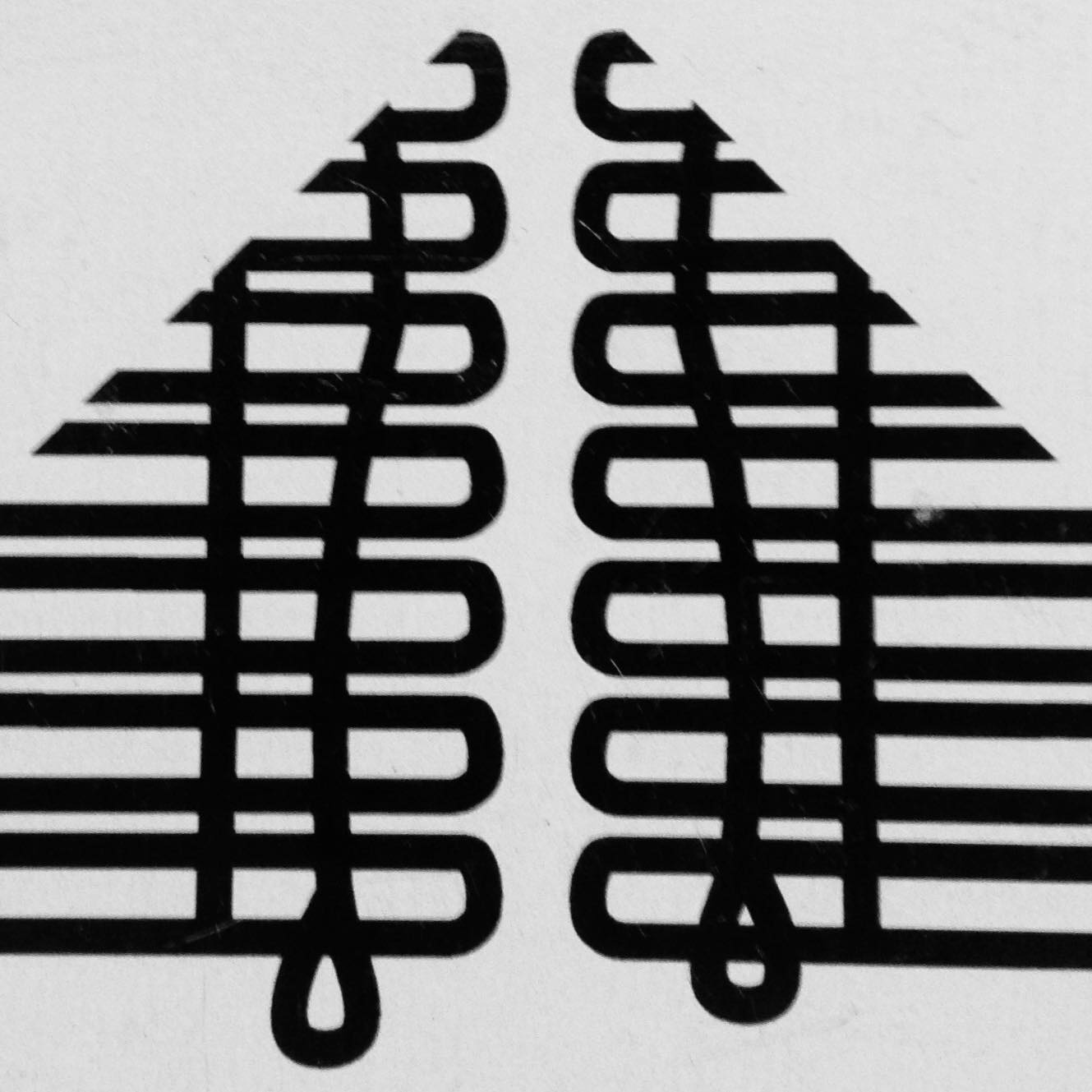 Creative Shades &amp; Cabinetry Logo