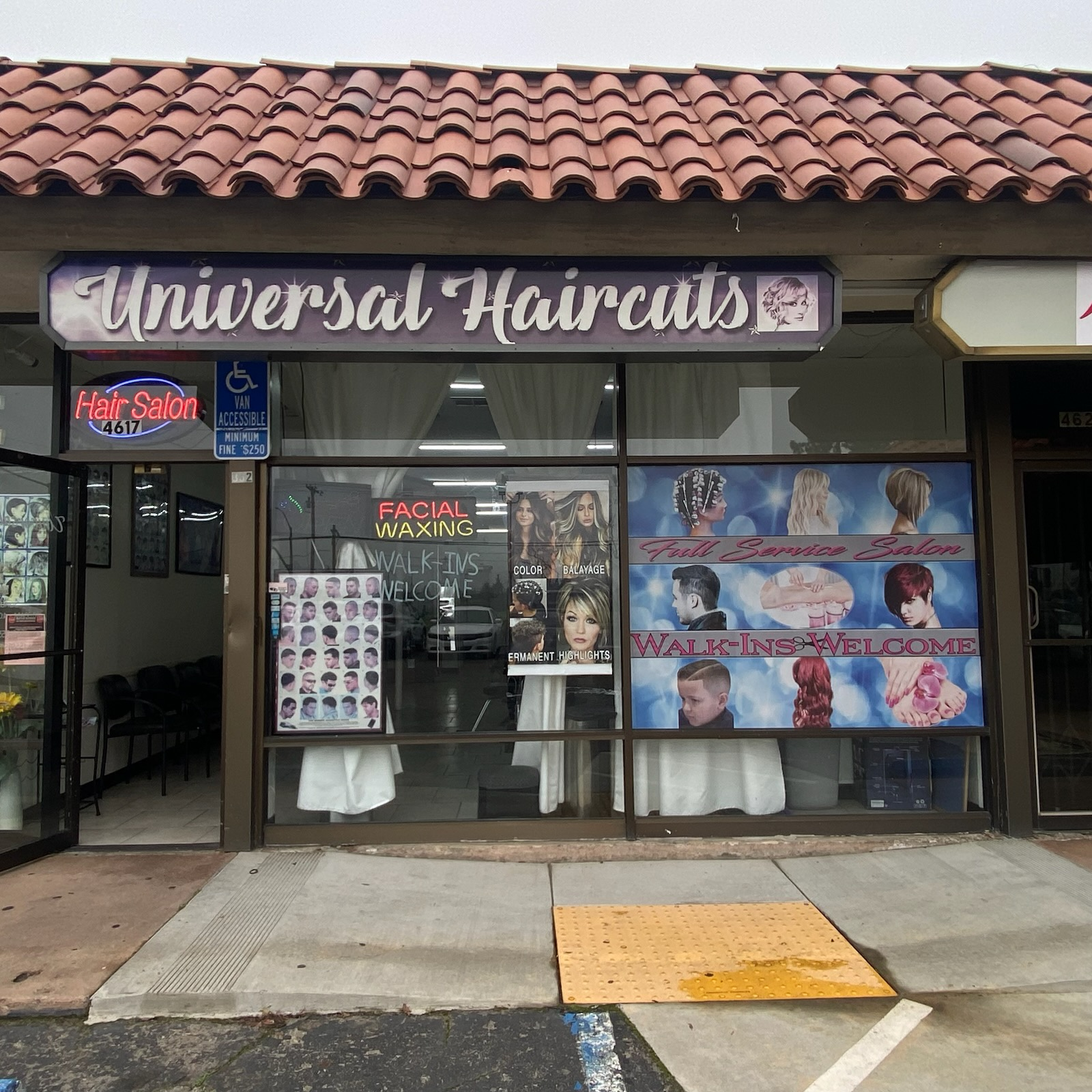 Universal Haircuts Logo