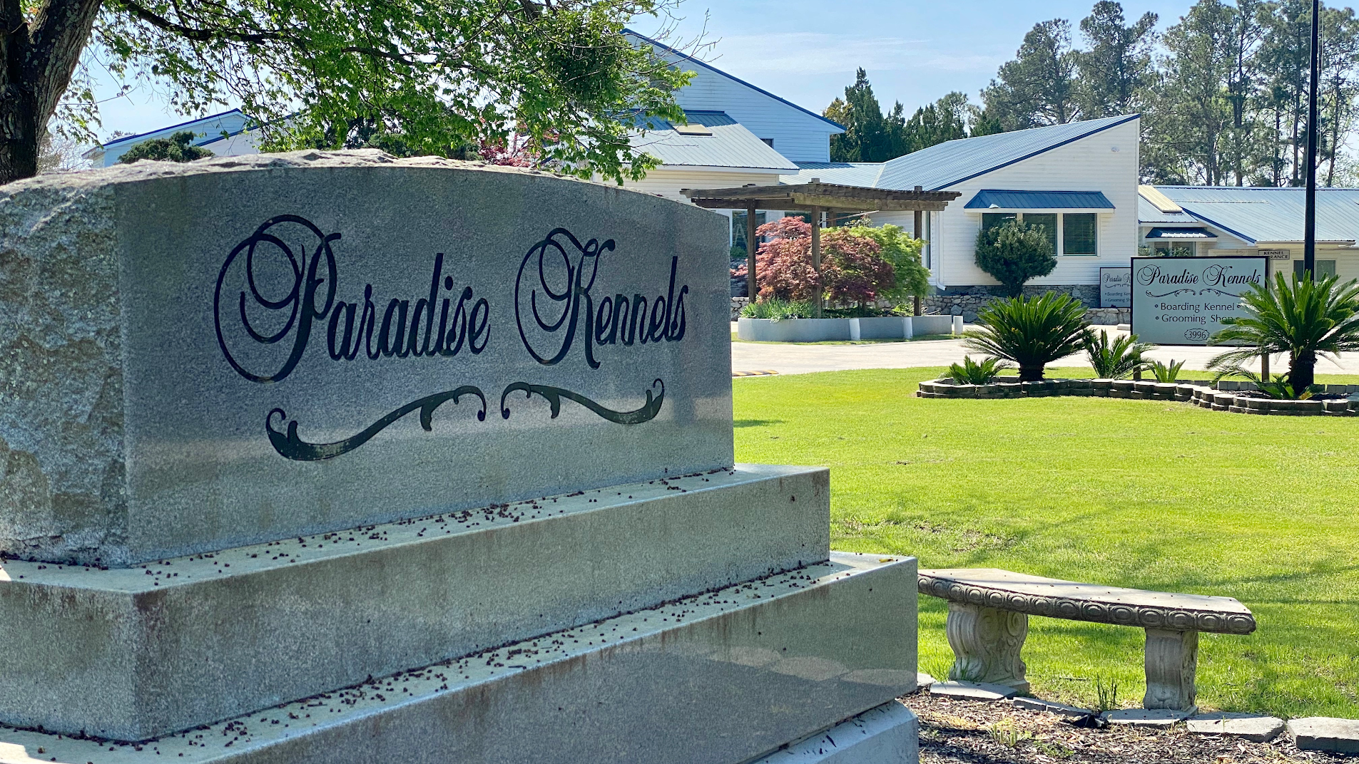 Paradise Kennels