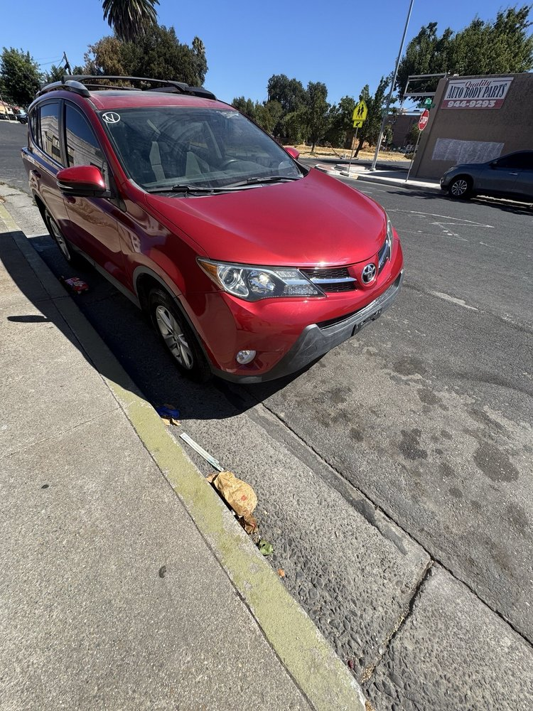 B&amp;S Collision Logo