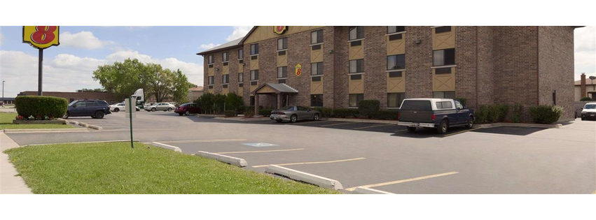 Super 8 by Wyndham Bridgeview/Chicago Area