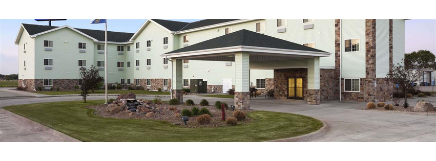 Days Inn & Suites by Wyndham Columbus NE