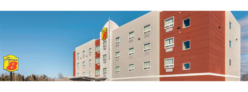 Super 8 by Wyndham Thompson
