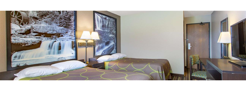Super 8 by Wyndham Weston WV
