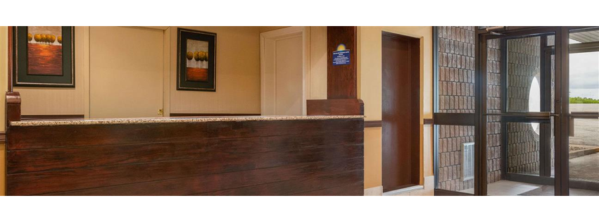 Days Inn by Wyndham Renfrew Conference Centre