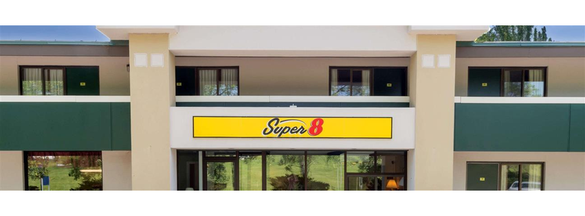 Super 8 by Wyndham White River Junction