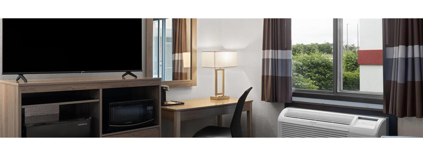 Ramada by Wyndham Cedar Rapids South