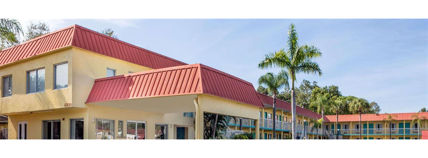 Super 8 by Wyndham Sarasota Near Siesta Key