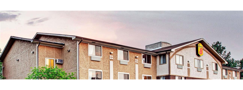 Super 8 by Wyndham Baltimore/Essex Area