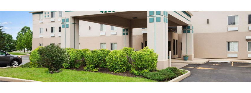 Super 8 by Wyndham Aurora/Naperville Area
