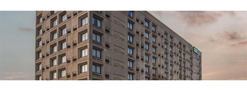 La Quinta Inn & Suites by Wyndham New Haven