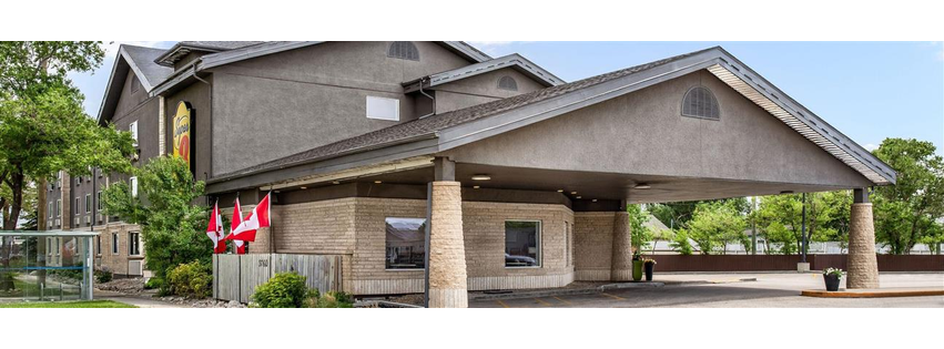 Super 8 by Wyndham Winnipeg West