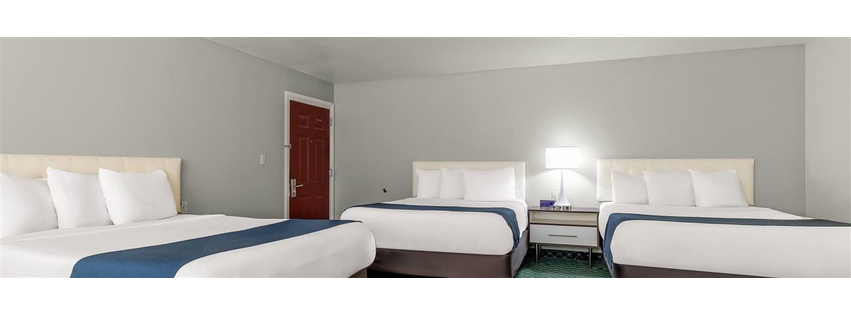 Days Inn & Suites by Wyndham Flagstaff I-40