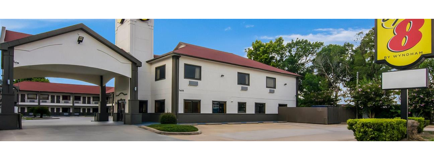 Super 8 by Wyndham Houston/Brookhollow NW