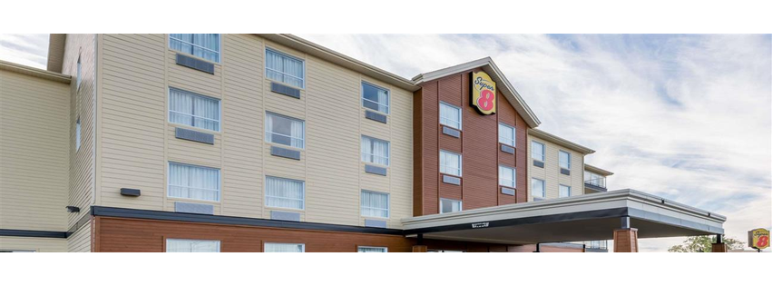 Super 8 by Wyndham Mont Laurier