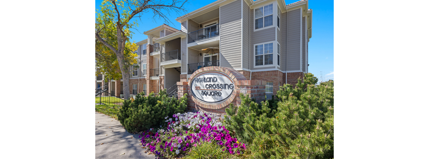 Highland Crossing and Highland Square