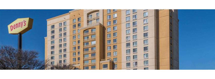 La Quinta Inn & Suites by Wyndham San Antonio Riverwalk