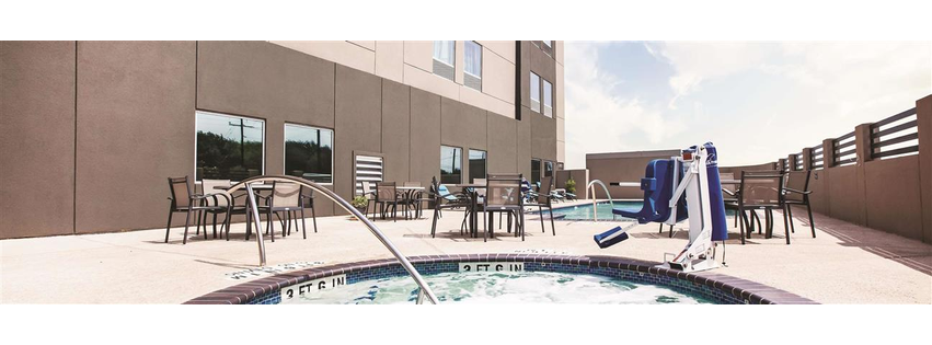 La Quinta Inn & Suites by Wyndham McAllen La Plaza Mall