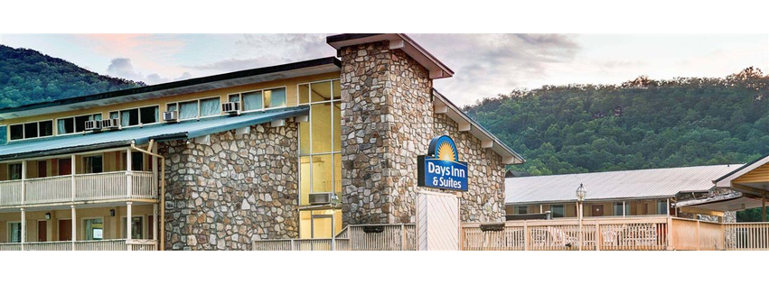 Days Inn & Suites by Wyndham Downtown Gatlinburg Parkway