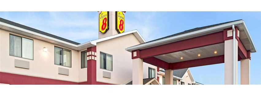 Super 8 by Wyndham Omaha Eppley Airport/Carter Lake