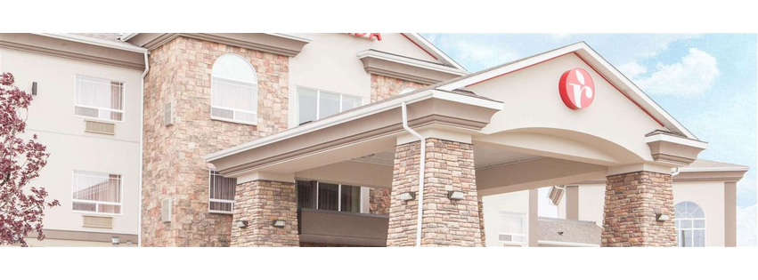 Ramada by Wyndham Pincher Creek