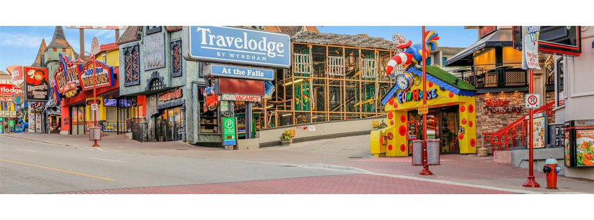 Travelodge by Wyndham Niagara Falls at the Falls