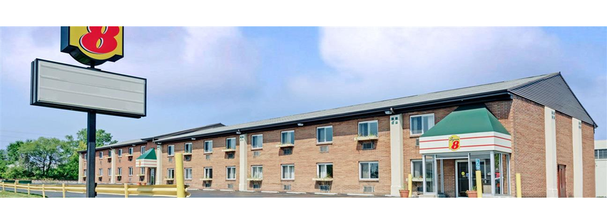 Super 8 by Wyndham Kenmore/Buffalo/Niagara Falls Area
