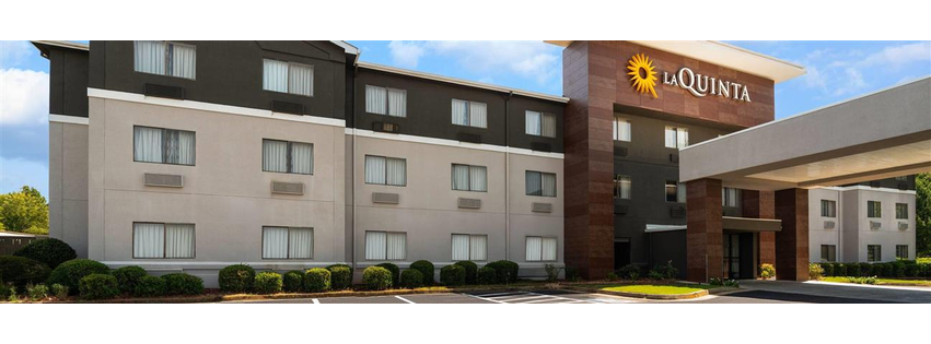 La Quinta Inn & Suites by Wyndham Jackson Airport