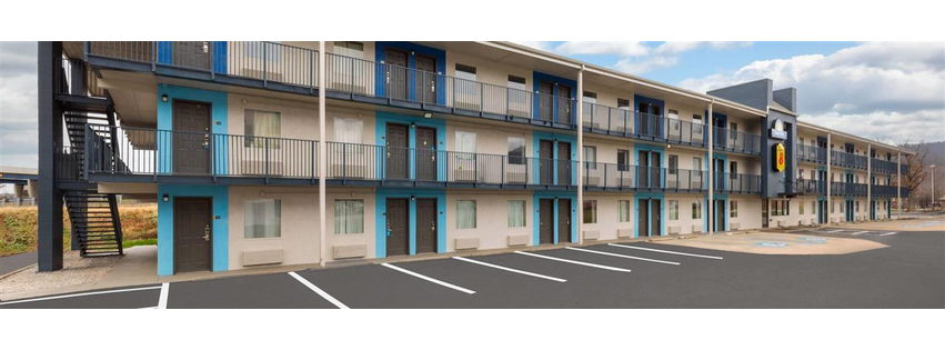 Super 8 by Wyndham Charleston WV