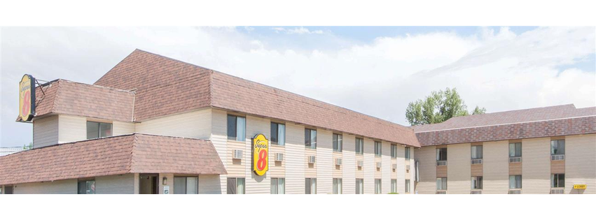 Super 8 by Wyndham Buffalo