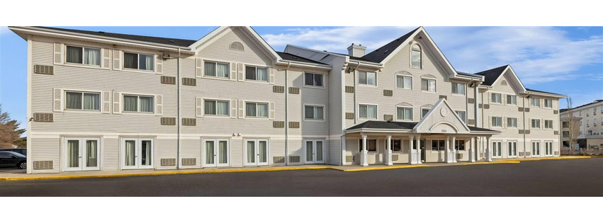 Travelodge Suites by Wyndham Regina / Eastgate Bay
