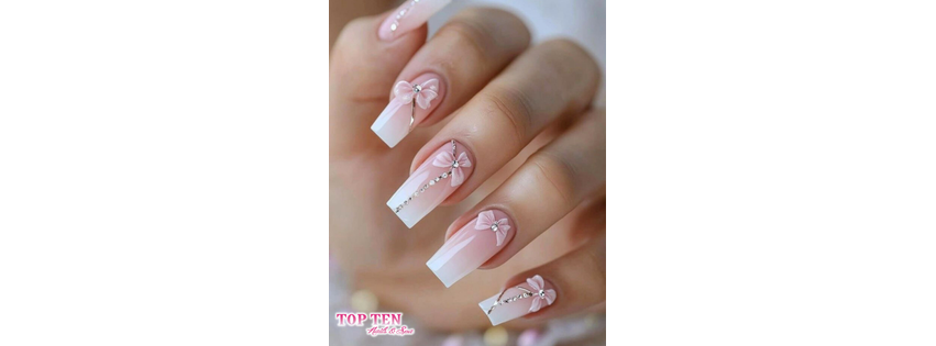 Moonie Nails