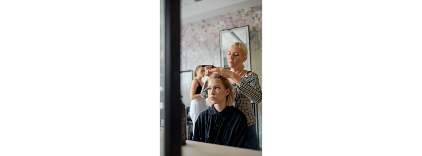 THIS. Creative Space (SALON)